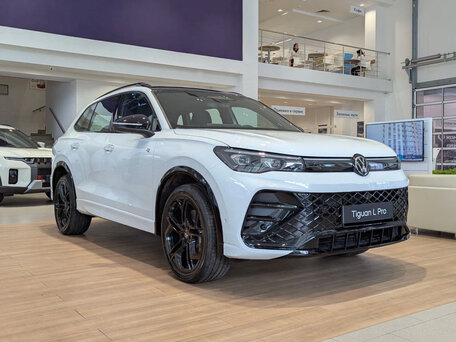 2026 Volkswagen Tiguan L Pro III (China Market), белый, 4050000 рублей, вид 3