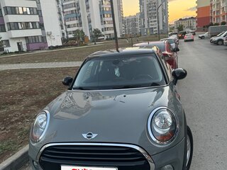 2018 Mini Hatch Cooper III (F55/F56), серый, 1650000 рублей, вид 1