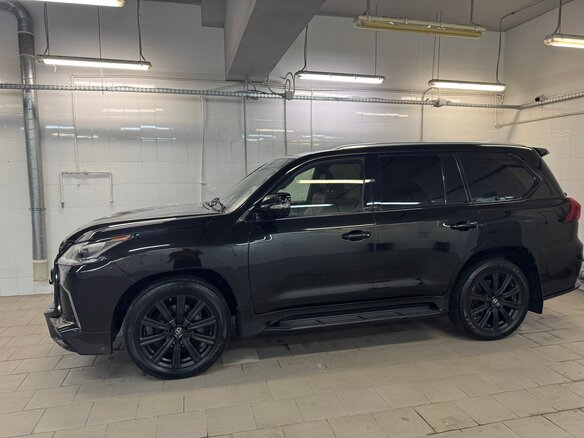 2018 Lexus LX 570 III Рестайлинг 2, чёрный, 8000000 рублей - вид 7