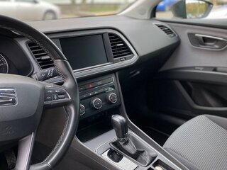 2018 SEAT Leon III Рестайлинг, серый, 1640000 рублей, вид 3