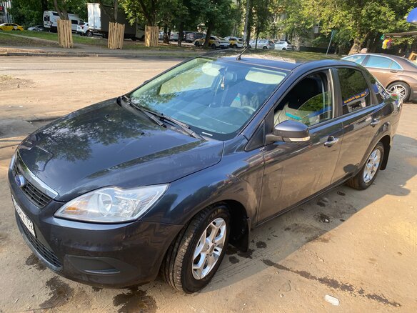 2009 Ford Focus II Рестайлинг, серый - вид 1