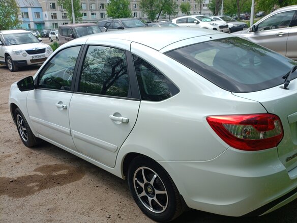 2021 Lada (ВАЗ) Granta I Рестайлинг, белый, 820000 рублей - вид 5