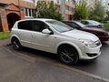 2010 Opel Astra H Рестайлинг, белый, 600000 рублей - вид 3
