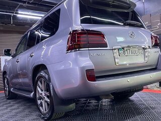 2011 Lexus LX 570 III, серый, 2900000 рублей, вид 3