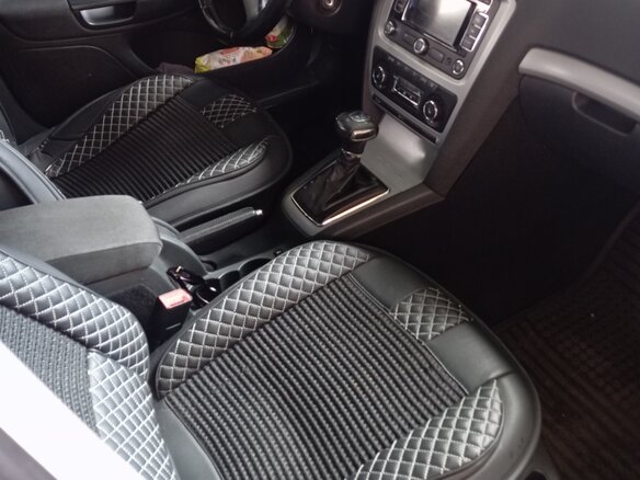 2012 Skoda Octavia II (A5) Рестайлинг, белый, 1050000 рублей - вид 4