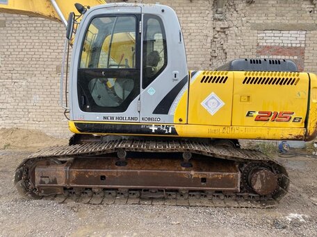 2008 New Holland E215B, 2000000 рублей, вид 3