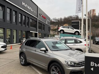 2019 Volkswagen Tiguan II, серебристый, 2850000 рублей, вид 3