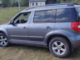 2016 Skoda Yeti I Рестайлинг, серый, 700000 рублей, вид 3