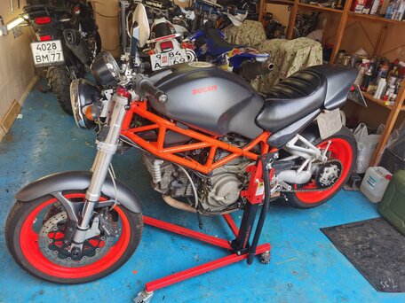 2006 Ducati Monster S2R, пурпурный, 445000 рублей, вид 2