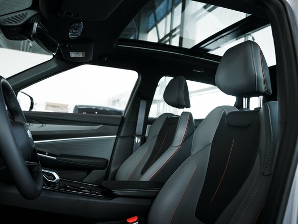 2026 Geely Cityray, серый - вид 15