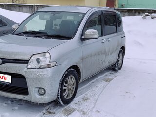 2012 Toyota Sienta I Рестайлинг 2, серебристый, 1050000 рублей, вид 5