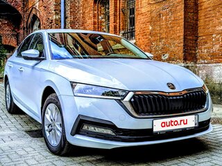 2021 Skoda Octavia IV (A8), белый, 2850000 рублей, вид 3