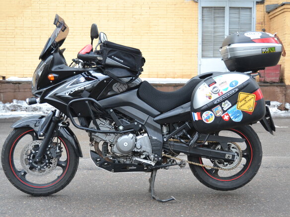 2009 Suzuki V-Strom DL 650, чёрный - вид 2