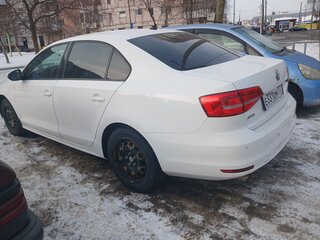 2015 Volkswagen Jetta VI Рестайлинг, белый, 1450000 рублей, вид 2