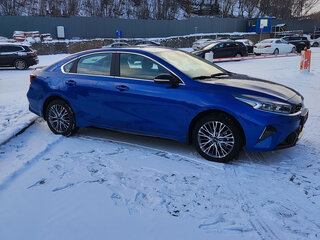 2022 Kia Cerato IV Рестайлинг, синий, 3400000 рублей, вид 3