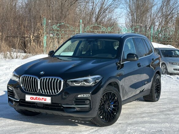 2019 BMW X5 30d IV (G05/G18), чёрный, 5700000 рублей - вид 1