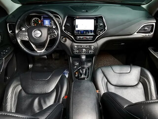 2023 Jeep Cherokee V (KL) Рестайлинг, красный, 1880000 рублей, вид 5