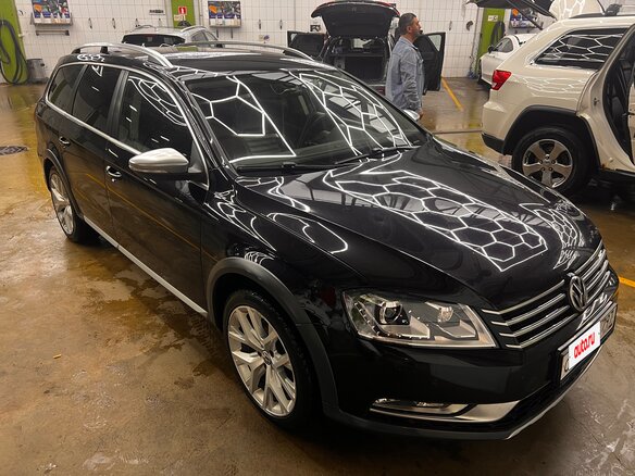 2013 Volkswagen Passat Alltrack B7, чёрный - вид 5