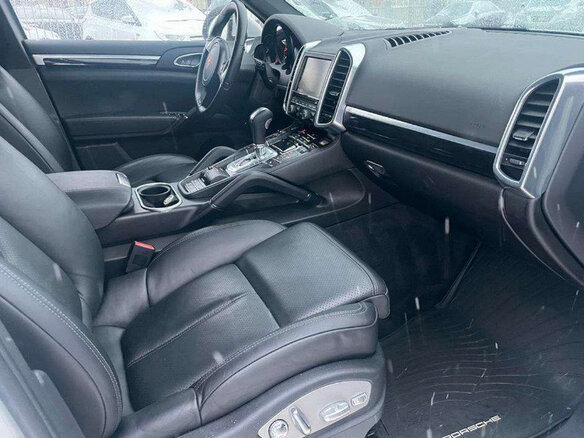 2012 Porsche Cayenne Diesel II (958), белый, 2590000 рублей - вид 7