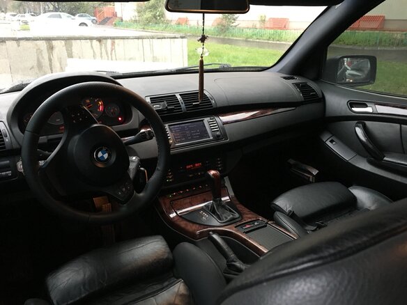 2001 BMW X5 4.4i I (E53), чёрный, 700000 рублей - вид 10
