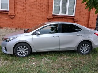 2014 Toyota Corolla XI (E160, E170, E180), серебристый, 1556000 рублей, вид 5