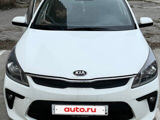 2019 Kia Rio IV, белый, 1600000 рублей, вид 2