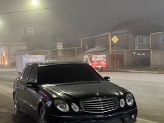 2002 Mercedes-Benz E-Класс 320 III (W211, S211), чёрный, 1275000 рублей, вид 2