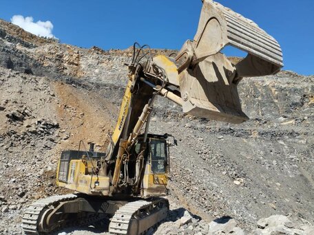 2012 Komatsu PC750-7, оранжевый, 25000000 рублей, вид 4