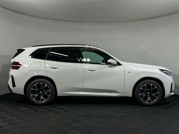 2025 BMW X3 20i xDrive IV (G45/G48), белый, 8925000 рублей - вид 3
