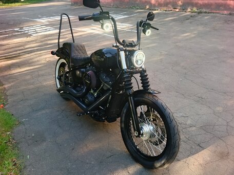 2019 Harley-Davidson Street Bob, чёрный, 899000 рублей, вид 2