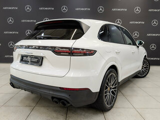 2020 Porsche Cayenne III, белый, 6795000 рублей, вид 5