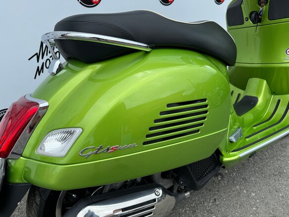 2019 Vespa GTS 150, зелёный, 390000 рублей - вид 4