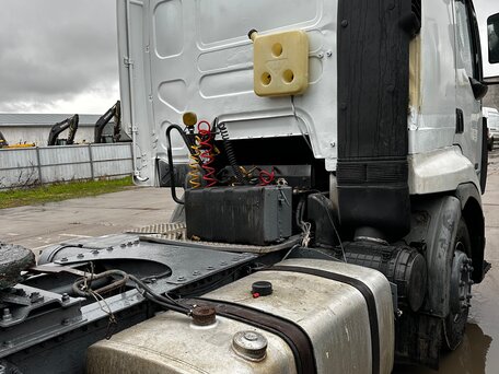 2004 Renault Premium, белый, 850000 рублей, вид 2
