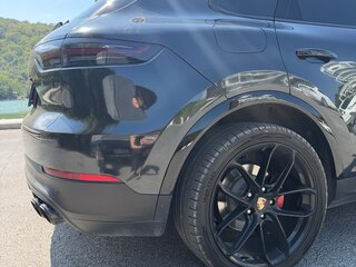 2018 Porsche Cayenne III, чёрный, 5350000 рублей, вид 5