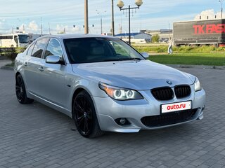 2008 BMW 5 серии 528i V (E60/E61) Рестайлинг, серый, 929000 рублей, вид 3