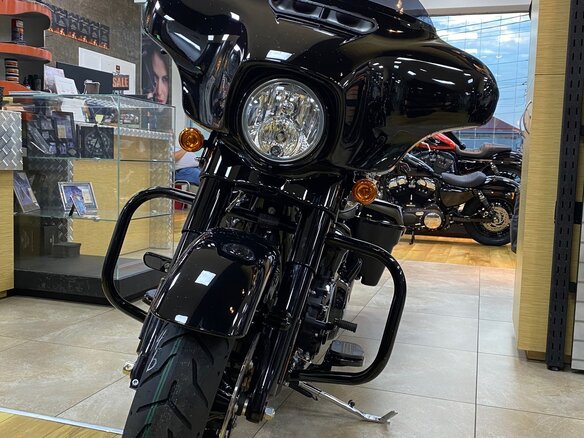 2020 Harley-Davidson Street Glide, чёрный - вид 5