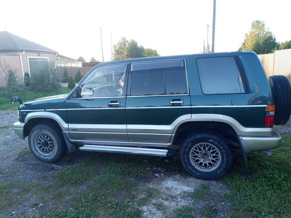 1997 Isuzu Bighorn II, зелёный, 550000 рублей - вид 2