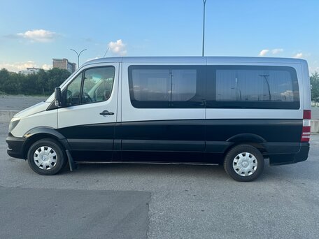 2016 Mercedes-Benz Sprinter, серебристый, 4500000 рублей, вид 2
