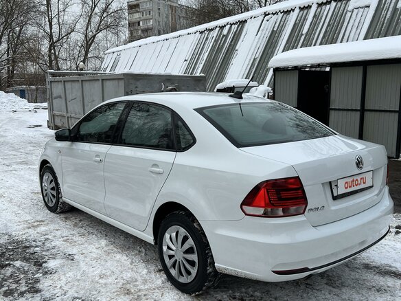 2017 Volkswagen Polo V Рестайлинг, белый, 1499000 рублей - вид 4