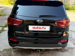2020 Kia Sorento III Prime Рестайлинг, чёрный, 3500000 рублей, вид 4
