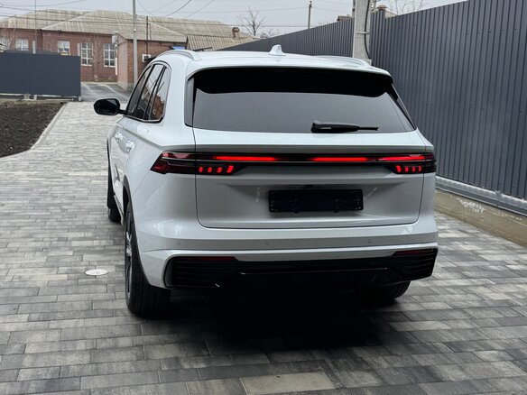2023 Geely Monjaro I, белый, 3950000 рублей - вид 5