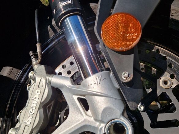 2020 MV Agusta Brutale 800, красный, 1180000 рублей - вид 13