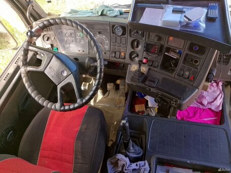 1990 Scania M, красный, 550000 рублей, вид 3