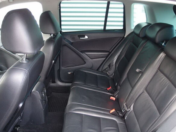 2011 Volkswagen Tiguan I, чёрный - вид 5