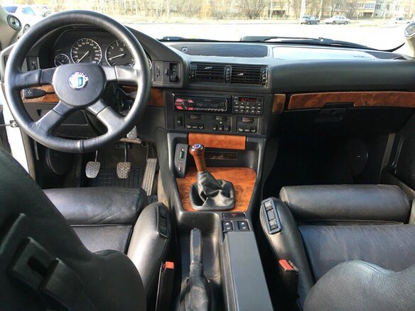 1990 Alpina B10 E34, белый - вид 4