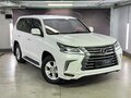 2017 Lexus LX 450d III Рестайлинг 2, белый, 6950000 рублей - вид 2