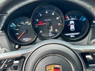 2017 Porsche Macan I, чёрный, 4500000 рублей, вид 4