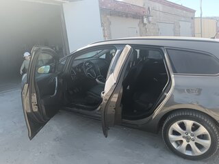 2012 Opel Astra J, серый, 600000 рублей, вид 2
