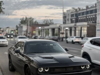 2020 Dodge Challenger III Рестайлинг 2, чёрный, 2300000 рублей, вид 3