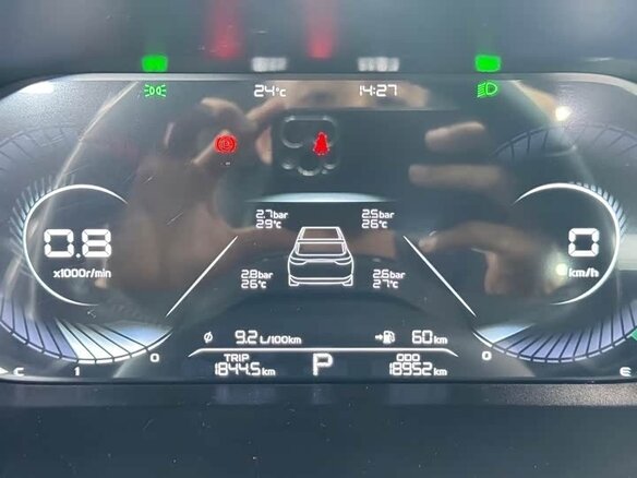 2022 Geely Emgrand II, серебристый - вид 8